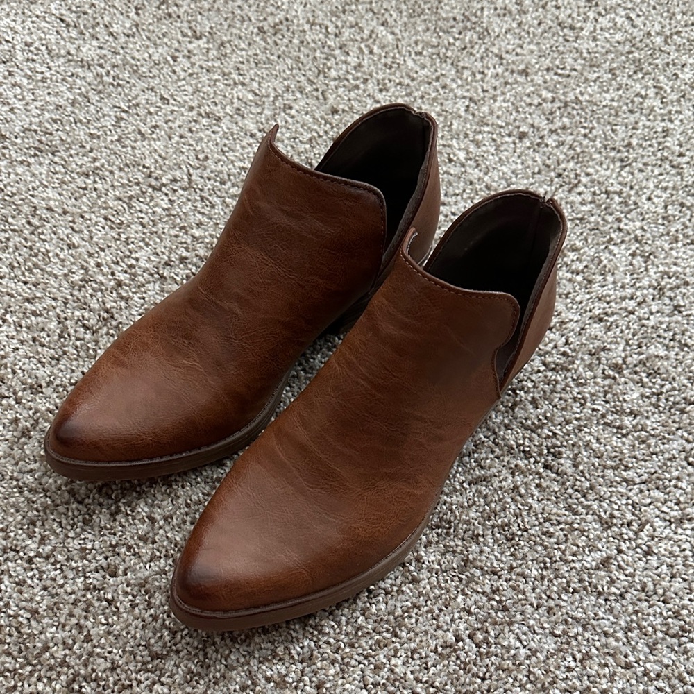 Women’s Seven Brown Leather Ankle Boots